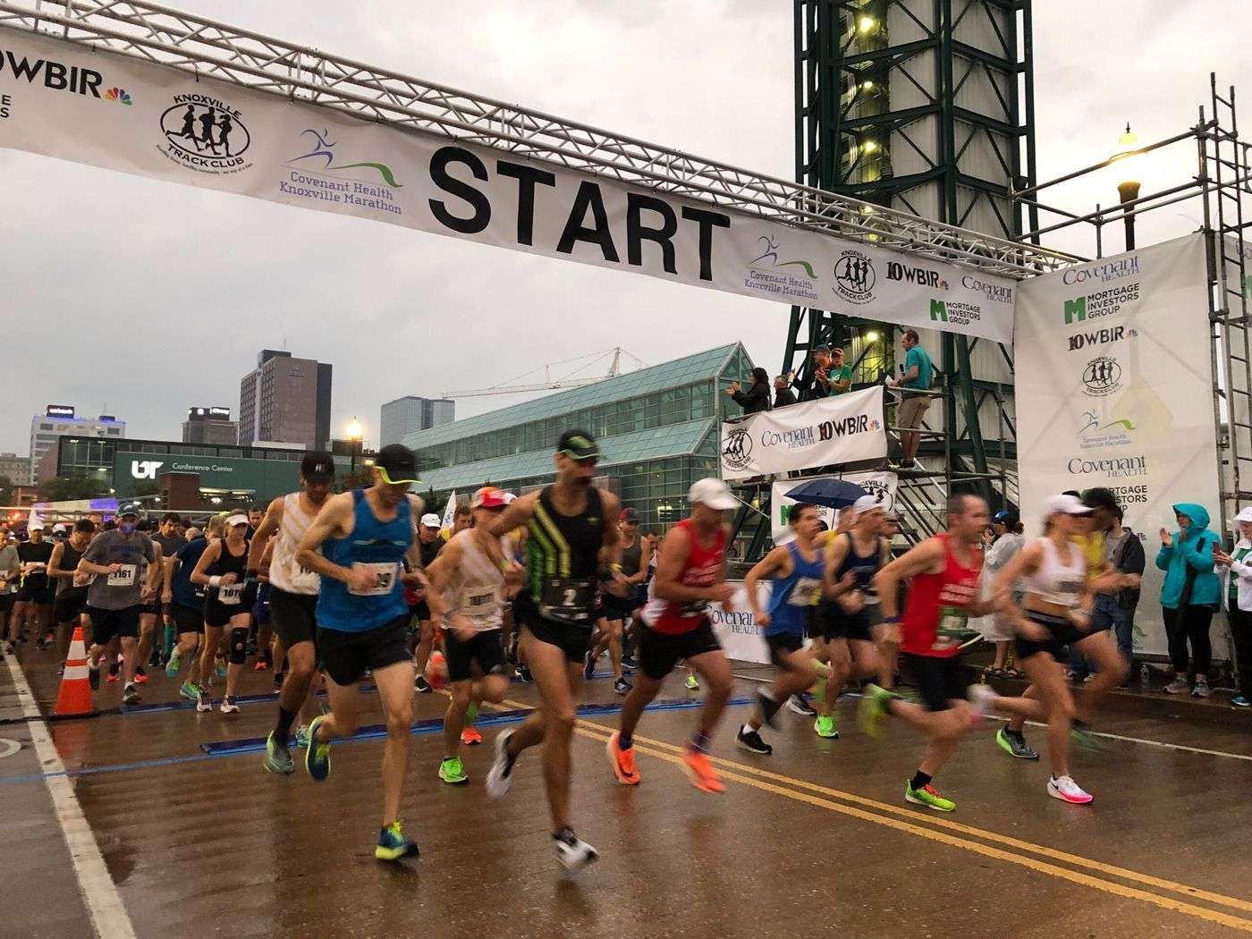 Featured image for “Knoxvillian Amanda Martin is first woman to place first overall in half marathon of Covenant Health Knoxville Marathon”