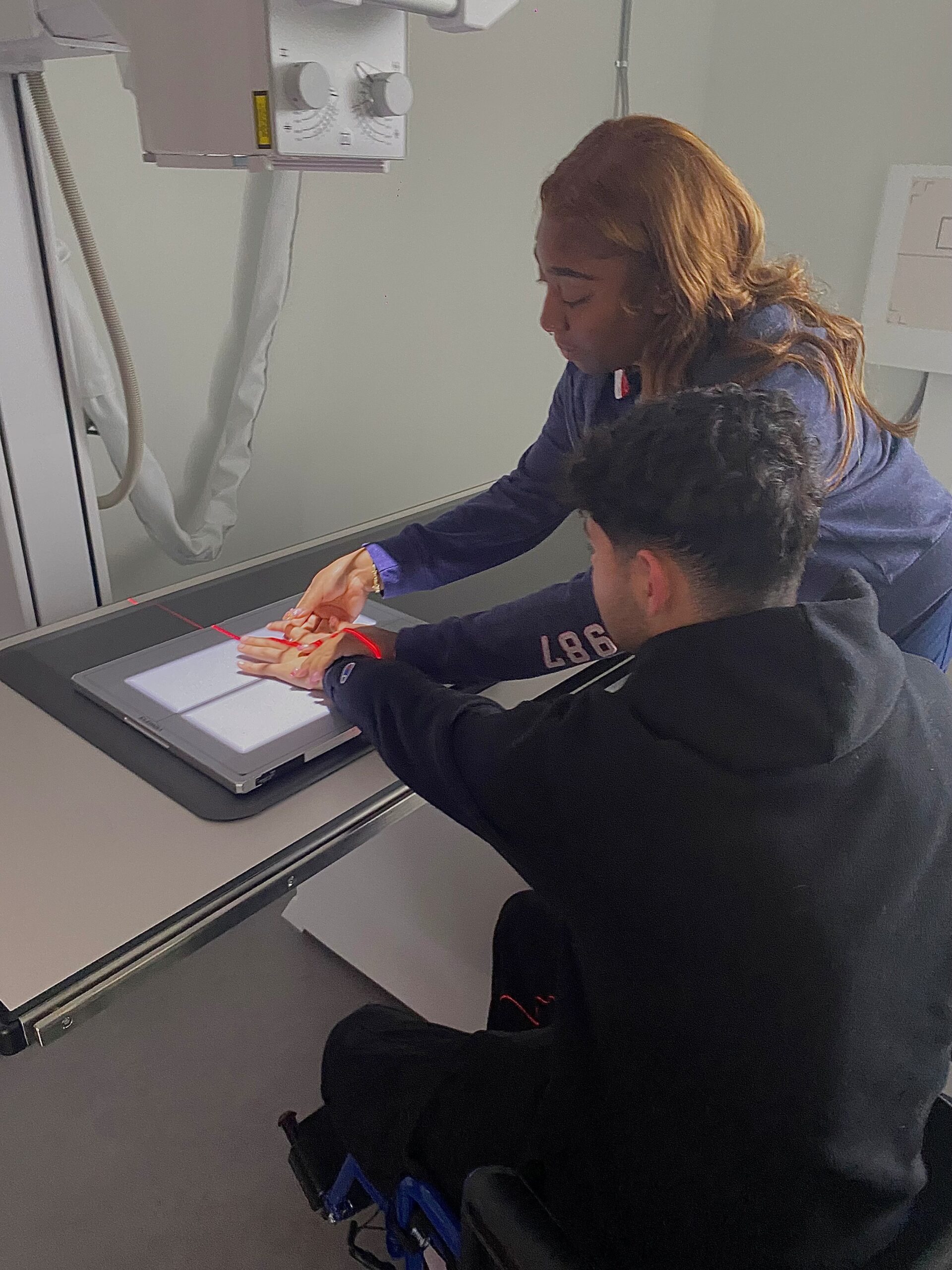 Featured image for “South College Orlando welcomes Tohopekaliga High School students for immersive field trip in healthcare careers”