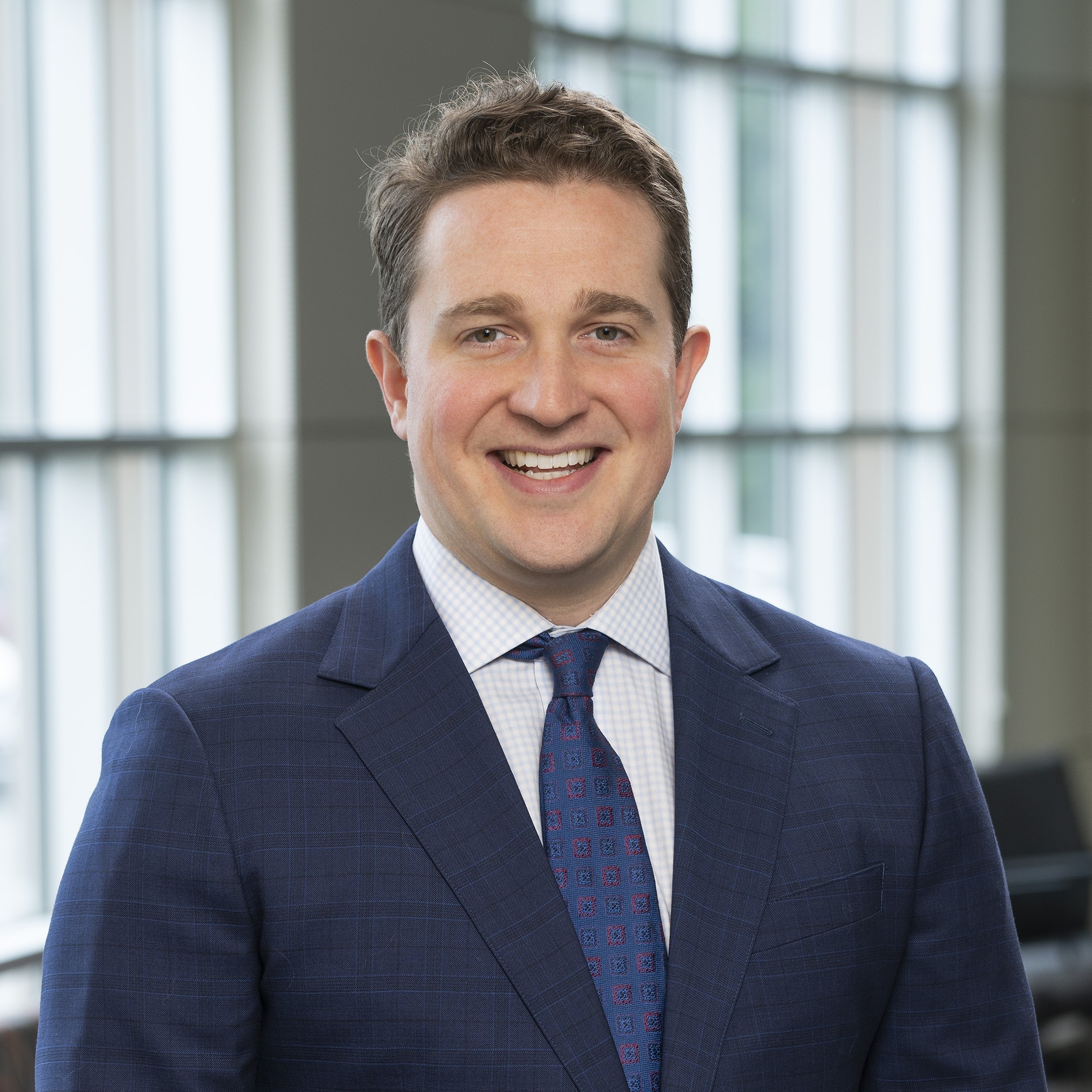 Featured image for “KOC surgeon brings ultra-minimally invasive spine surgery to Knoxville”