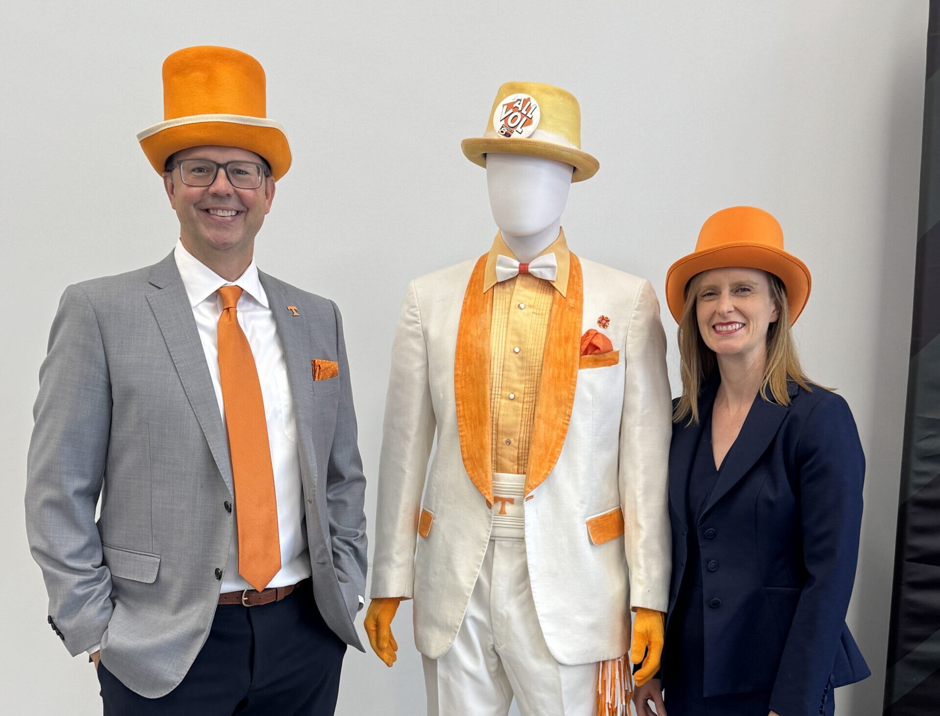 Featured image for “TMH Midsouth celebrates new Knoxville facility by putting 500 copies of My Magic Tux into the community”
