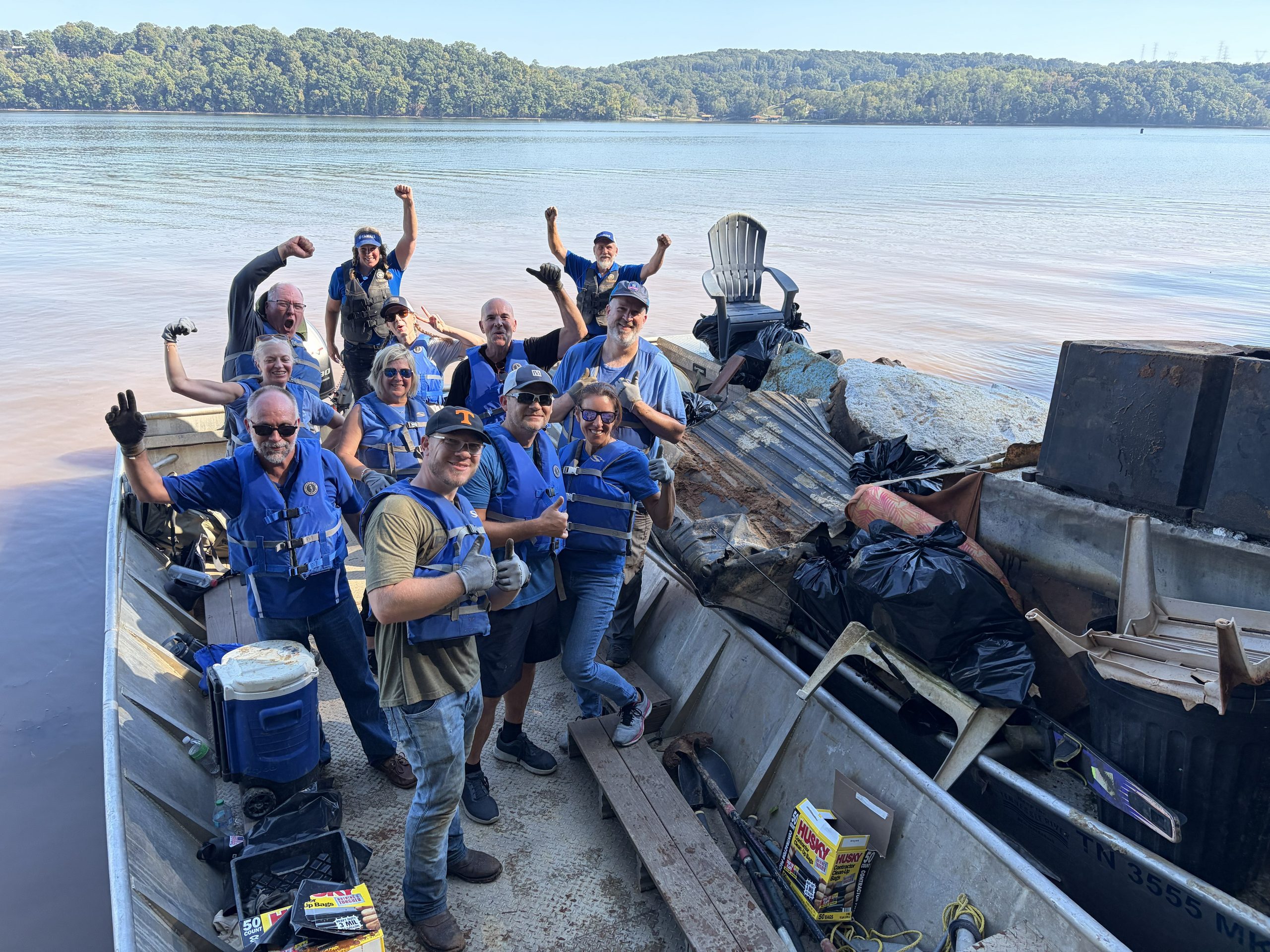 Featured image for “Volunteers remove more than 5,000 pounds of trash from Chickamauga Lake during Keep the Tennessee River Watershed Beautiful Month®”